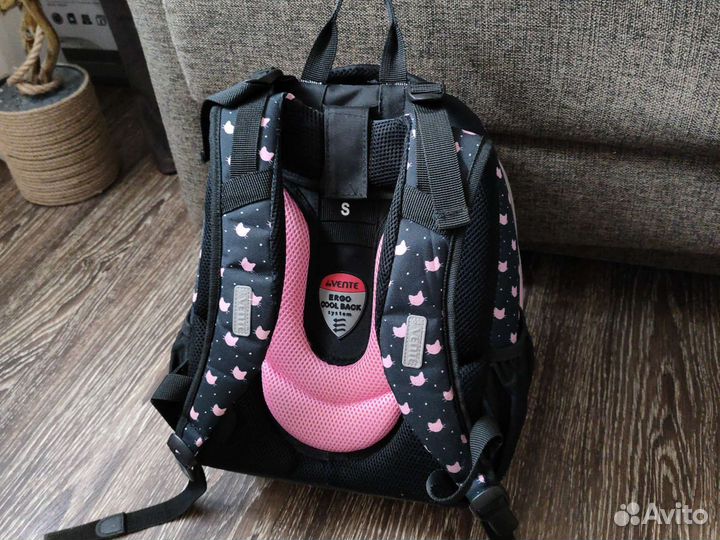 Рюкзак школьный