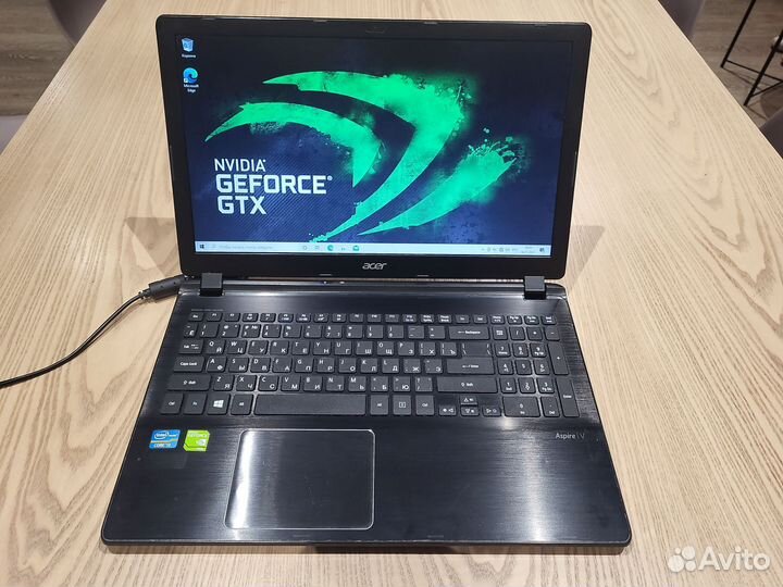 Игровой ноутбук Acer/ GeForce GT 720/ Core i3/ SSD