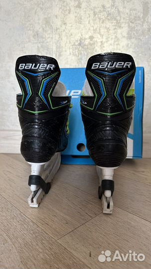 Коньки хоккейные