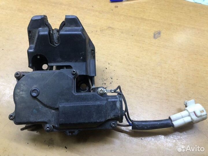 Замок багажника Geely Emgrand Ec7