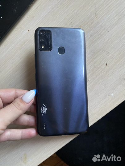 Itel A48, 2/32 ГБ