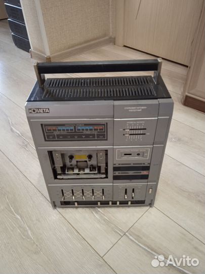 Магнитофоны Комета-225С2+Романтик-3+Радиоприëмники