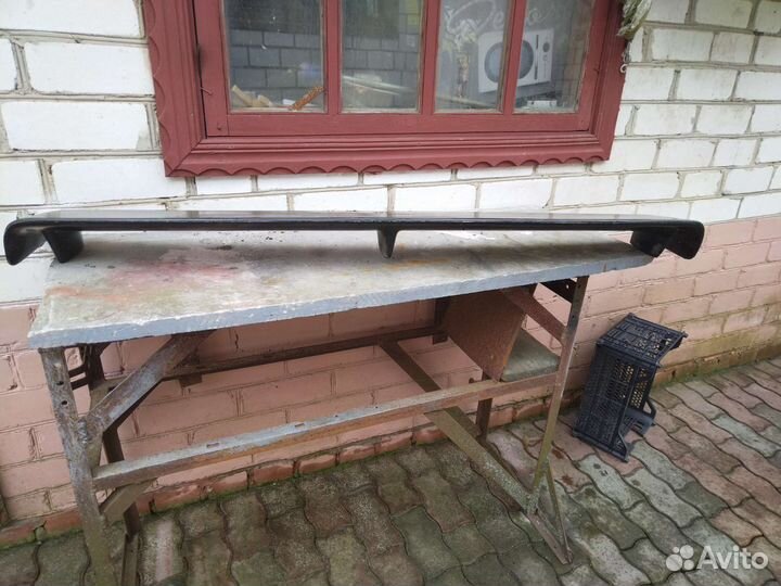 Спойлер пластик