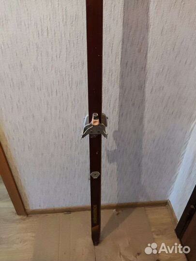 Беговые лыжи деревянные