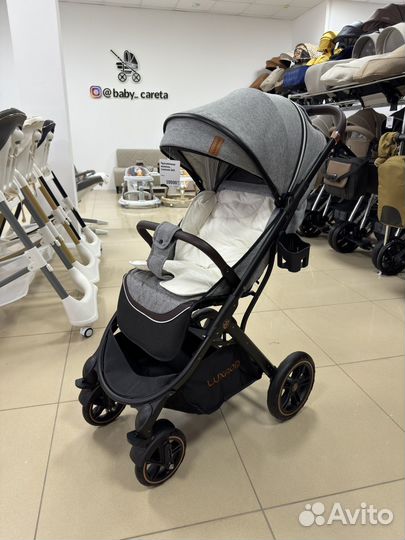 Коляска прогулочная