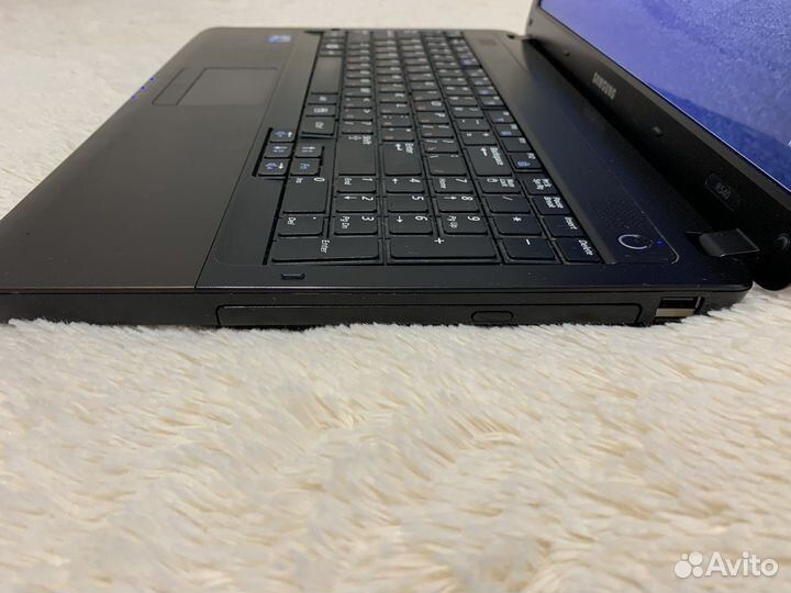 Ноутбук Samsung R540 core i5