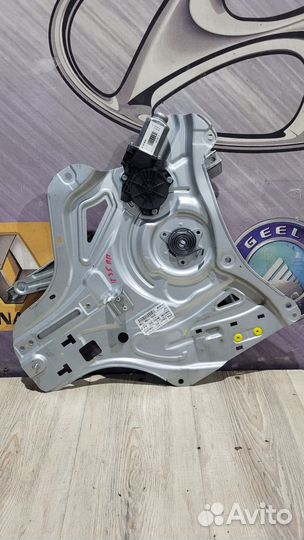 Стеклоподъемник перед Hyundai IX35 Прав