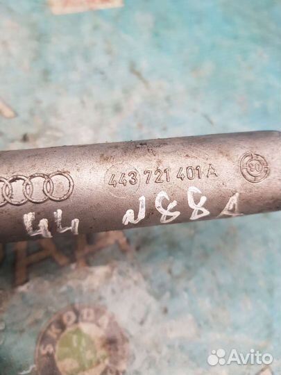 Главный цилиндр сцепления 443721401À Audi 100 c3