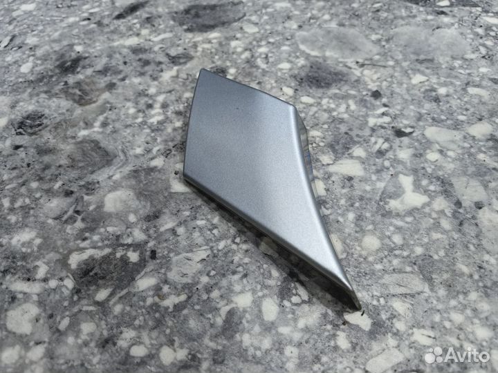 Молдинг крыла R