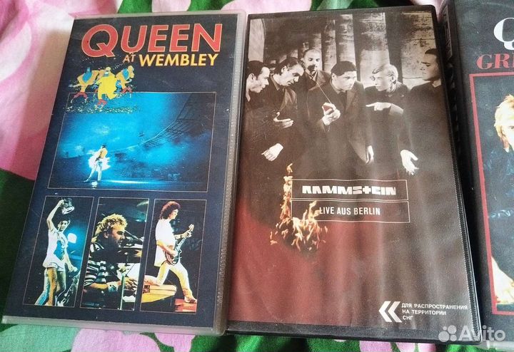 Видеокассеты vhs Queen и Rammstein (оригинал)