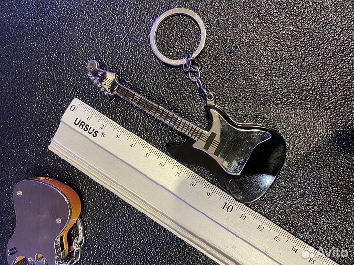 Зажигалка гитара