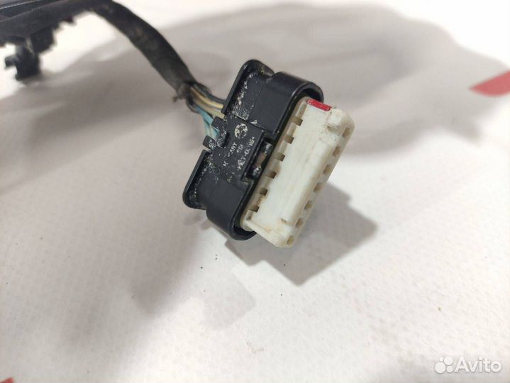 Фишка (разъем) электропроводка подкапотная Tesla