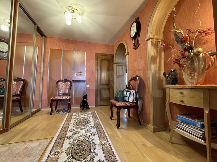 2-к. квартира, 91 м², 4/5 эт.