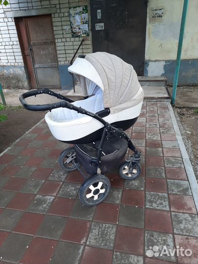 Продам коляску 3 в 1