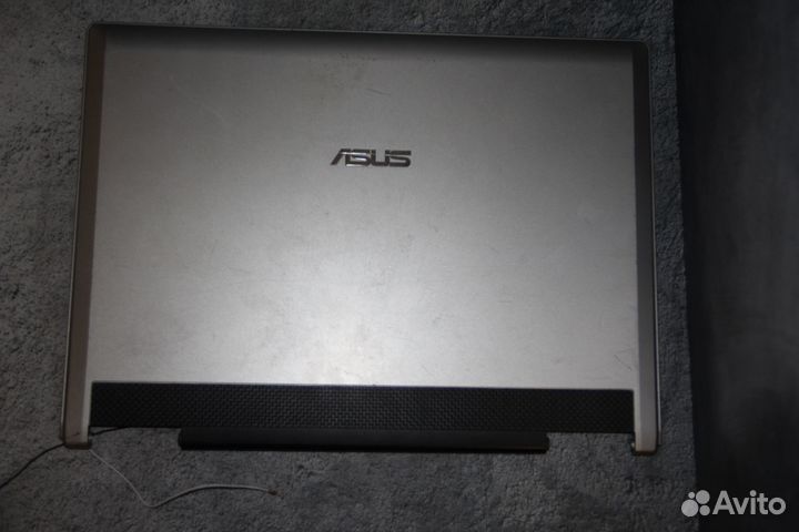 Крышка матрицы Asus F3