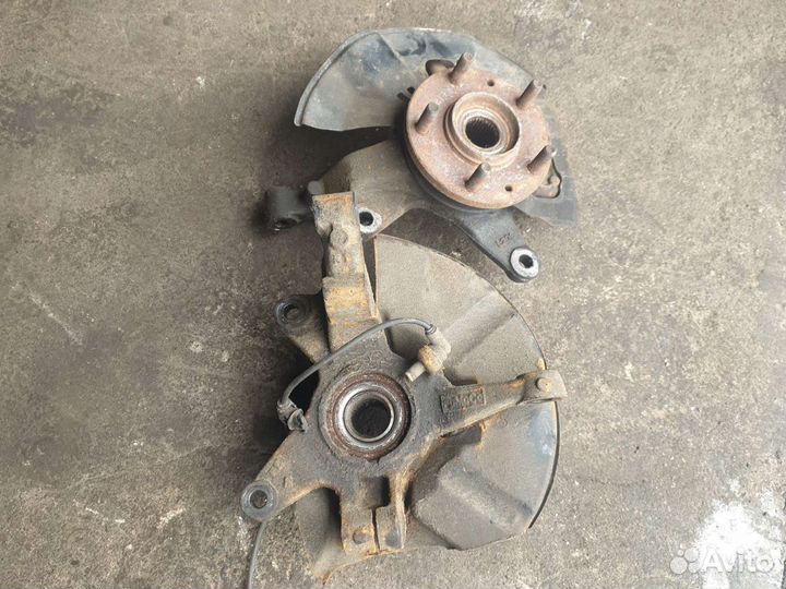 Кулак поворотный левый мазда cx-7