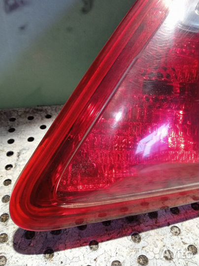 Фонарь задний правый Toyota Camry 40