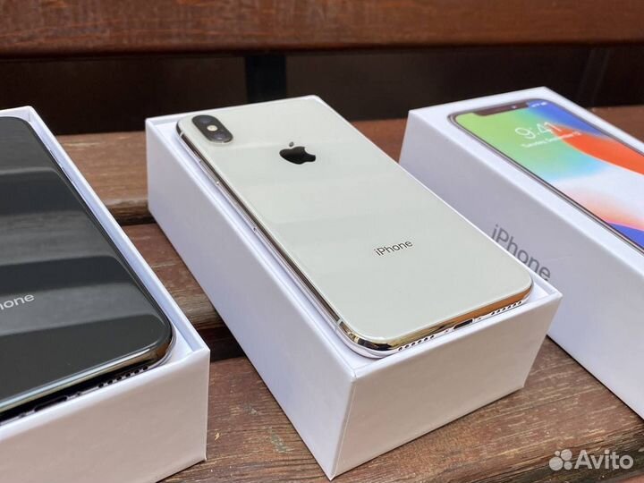 iPhone X, 256 ГБ