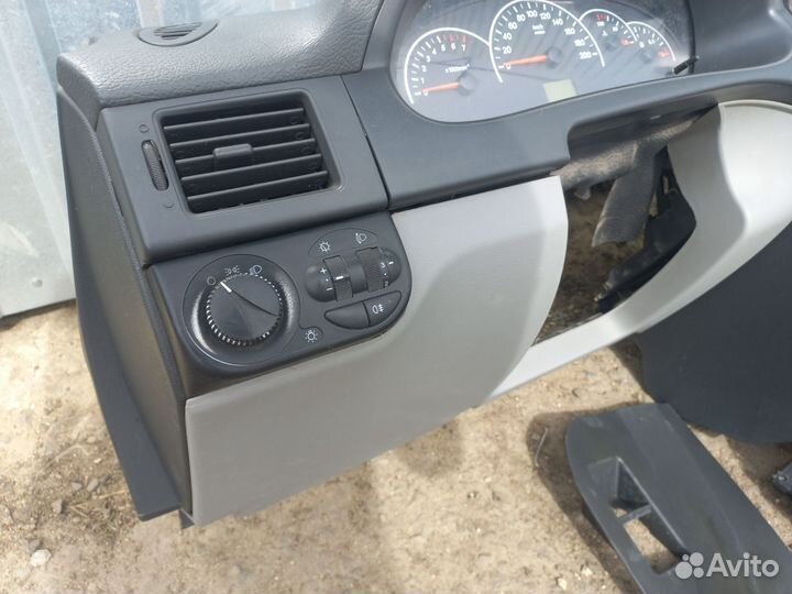 Продам панель на приору В сборе