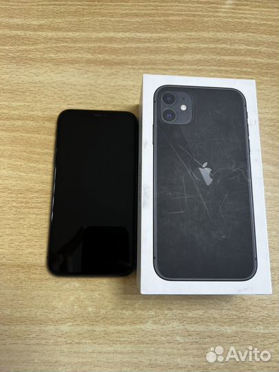 iPhone 11, 64 ГБ