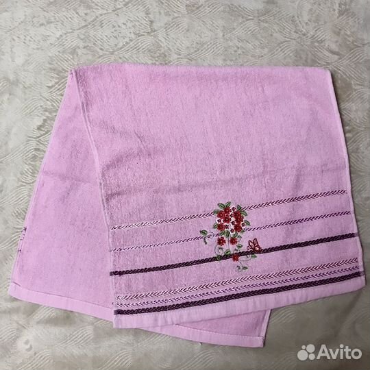 Набор новых полотенец, цена за 4 шт