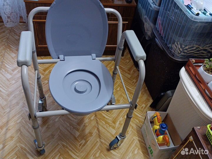 Стул -туалет для инвалидов