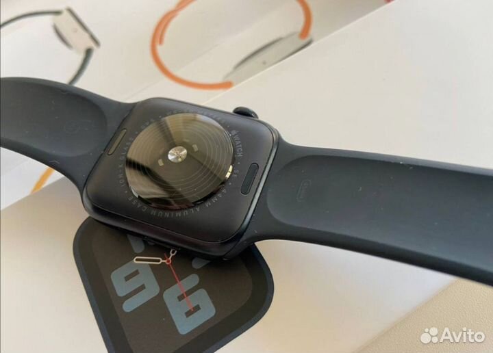 Часы apple watch se 44 mm 2022