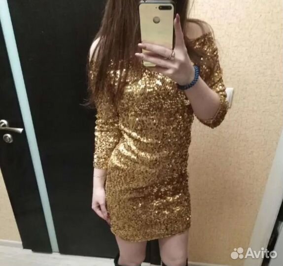 Платье с пайетками