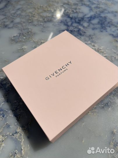 Givenchy набор косметики