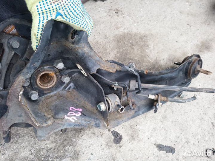 Ступица задняя левая Mitsubishi Outlander CW5W