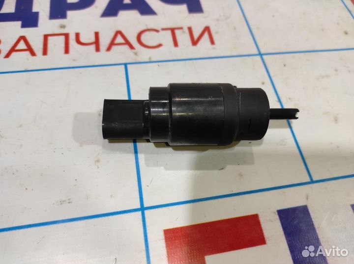 Насос омывателя лобового стекла Volkswagen Jetta