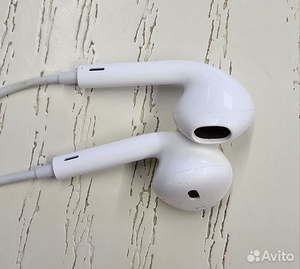 Проводные наушники iPhone