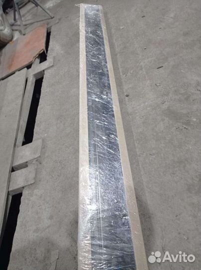 Порог на Хендай Санта-Фе 2