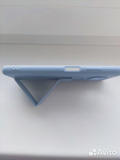 Чехол на телефон