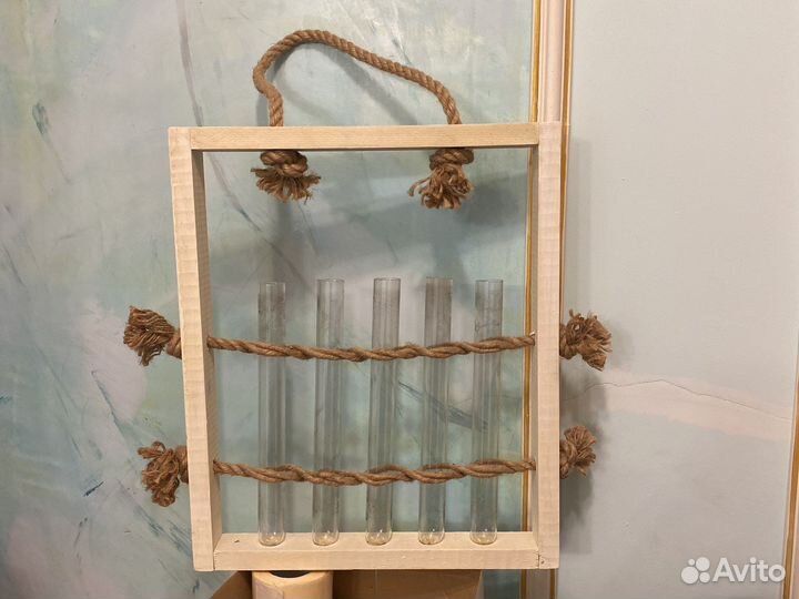 Деревяная рамка с колбами. Рамка ваза для цветов