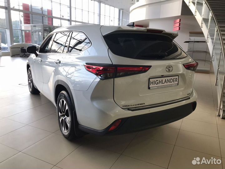 Toyota Highlander 3.5 AT, 2022