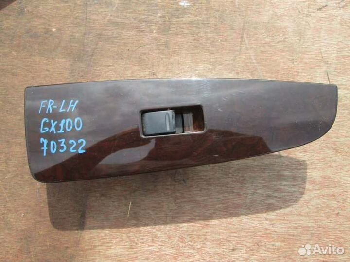 Кнопка стеклоподъемника передняя левая Toyota Mark