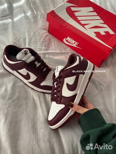 Nike Dunk Violet Red