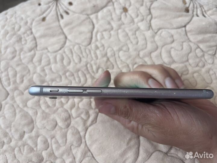 iPhone 6S, 32 ГБ