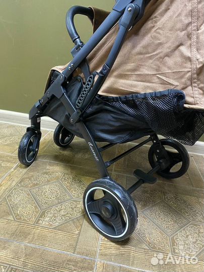 Коляска прогулочная Dearest 718 песочная