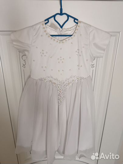 Платье праздничное