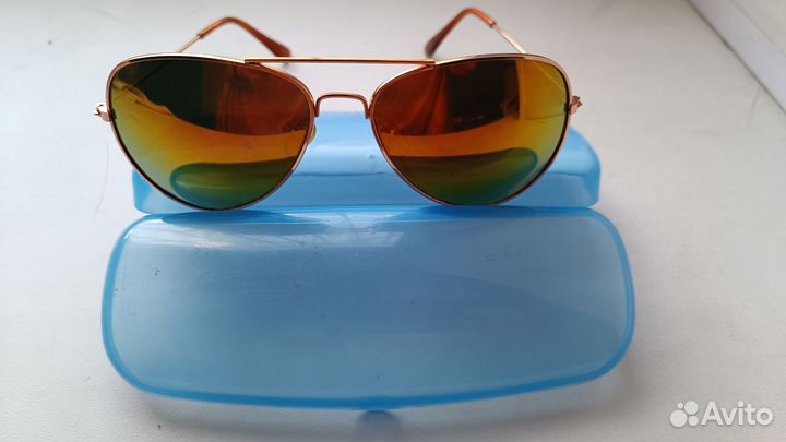 Солнцезащитные очки женские с очешником