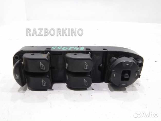 Блок управления стеклоподъемниками и зеркалами