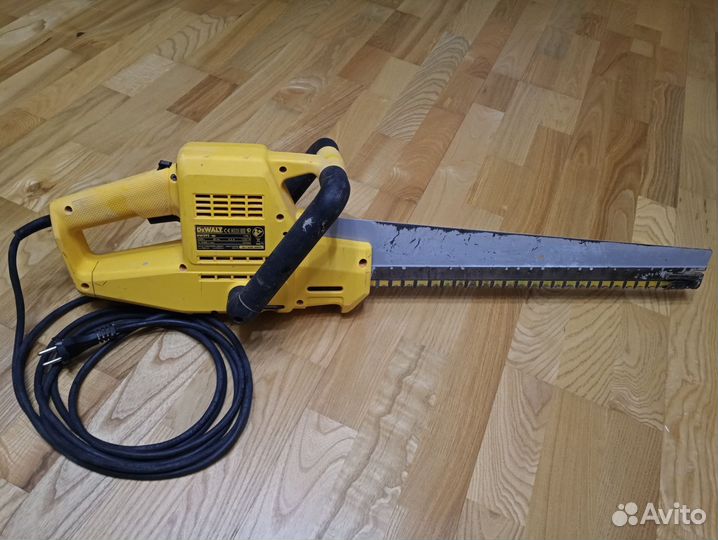 Аллигаторная пила DeWalt DW392