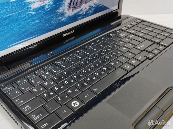 Toshiba satellite 6gb SSD win 7 домашний Ноутбук