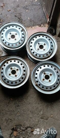 Диски р13 на accent