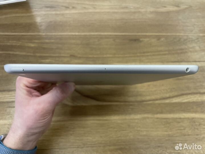 iPad 7 128gb Silver (б/у)