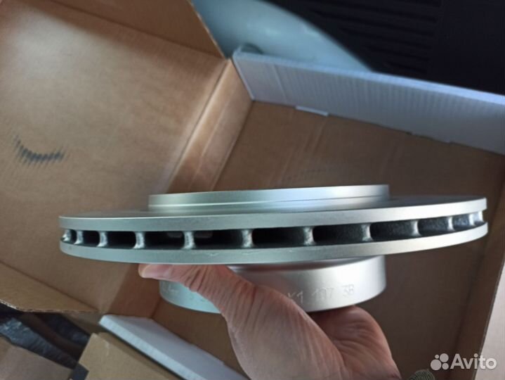 Диск тормозной задний BMW X3 E83 X3 E83 LCI