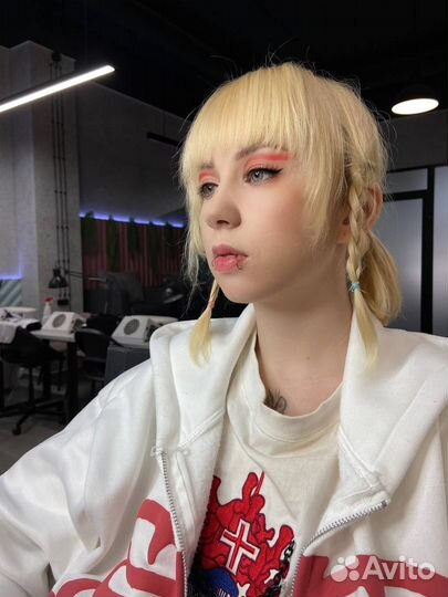 Макияж и прическа