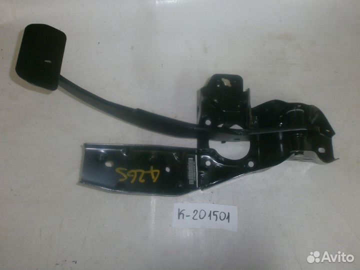 Педаль тормоза (Land Rover Range Rover Evoque)